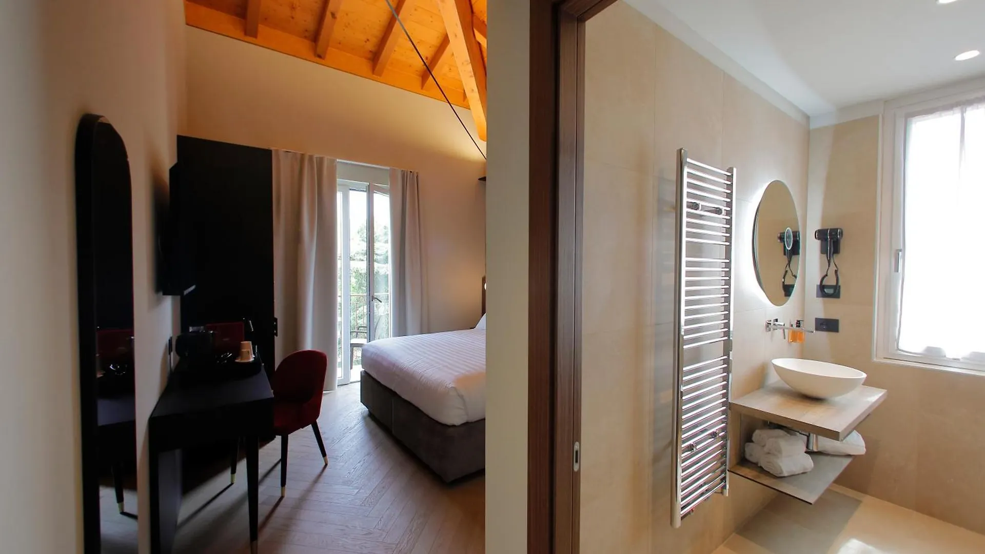 Hotel Namia By Dori Bardolino 3*,  Italia