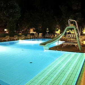 Hotel Giamaika ***
